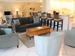 Jamaica Royale - T43 - 2 Br Condo