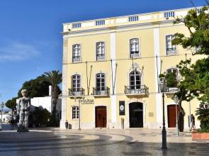 Ponta da Piedade Family House