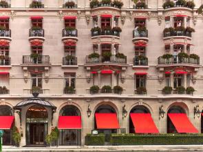 Plaza Athenee Hotel