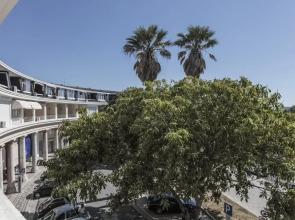 Rent4rest Estoril Beachfront Apartments - Balcony Studio