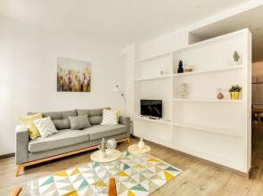 Spacious Refurbished 1bed Flat, Close to the Metro