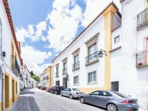 Limehome Evora Rua de Machede 61