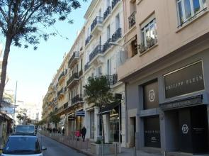 Golden Triangle 2Br/2Ba