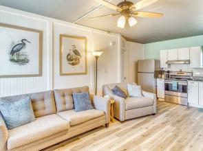 Steps to Sand: Remodeled North Myrtle Beach Condo!
