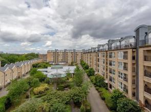Bright, Modern One-bed With Stunning View of Thames