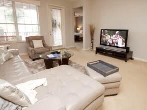 Vista Cay Gem 3 Bedroom Condo by RedAwning