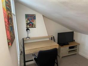 Inviting 3-Bed Town House in Boston Just Renovated