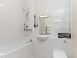 The Spitalfields Beauty - Bright 2bdr Flat