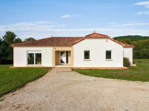 Villa With 4 Bedrooms in Prayssac, With Wonderful Mountain View, Priva