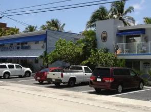 Captain's Quarters Resort