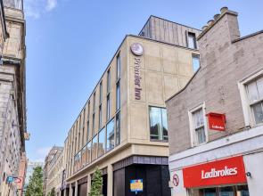 Premier Inn Edinburgh Cc Waverley