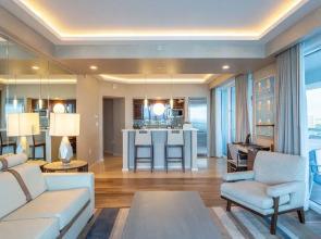 Oceanview Condo in Central Beach