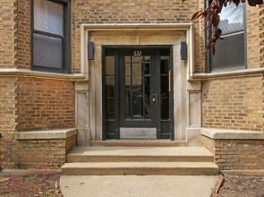 Chicago Lifestyle 3BR Apt in Lake View