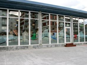 Mundaka Hostel & Sport Cafe