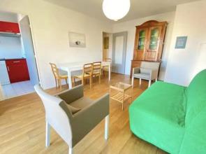 Beautiful Apartment For 4 With Balcony