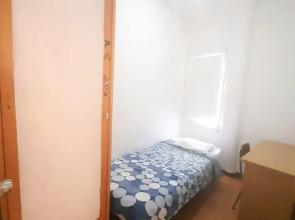 Room-private Room With 200m2 Sunny Terra