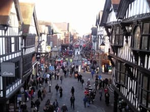The Roman Gathering 5 Bed - Sleeps 12 City Centre Within Walls