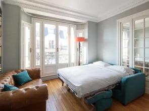 Cosy Flat Sleeps 4 W/terrace in the 10th District