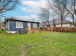 Warm & Welcoming Home w/ Yard Near UT Campus!