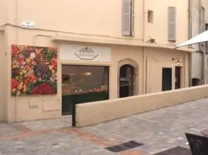 Amazing Chic Apt in Le Suquet by GuestReady