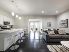 Large Stylish 3BR Loft on Cobblestone Ln Near NYC