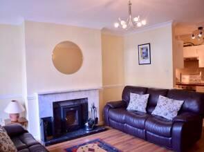 Cosy Dublin Apartment With Parking