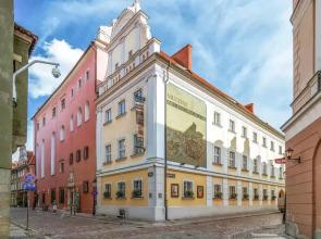 Klasyczno Nowoczesny Loft z wykuszem