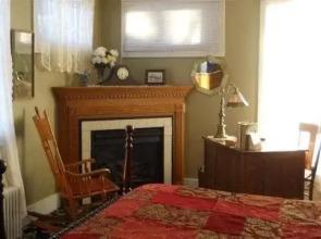 Everest Inn Bed and Breakfast