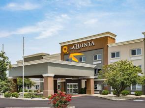 La Quinta Inn & Suites by Wyndham Evansville