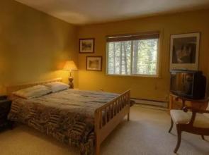 RedAwning Merion Road Holiday home