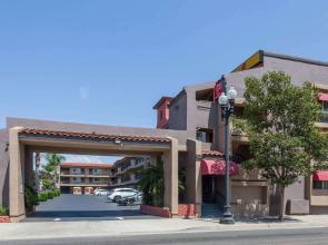 Super 8 by Wyndham El Cajon/San Diego