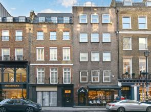 Superb Mayfair 1 Bed 1.5 Bath £5 m Air Conditioned