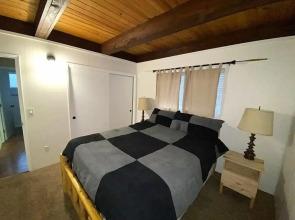 2708 Springwood Drive 2 Bedroom Cabin