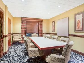 Wingate by Wyndham Mobile