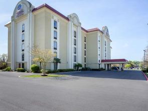 Comfort Suites University