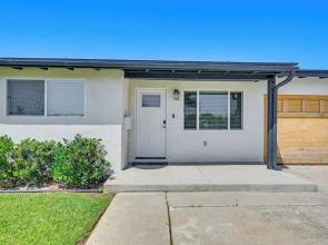 8 Mi to Downtown San Diego: Chic Home w/ Patio