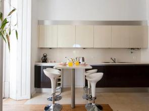 Altido Splendid 2br Apt W/ Parking&Balcony, 10mins To Praca Do Comercio