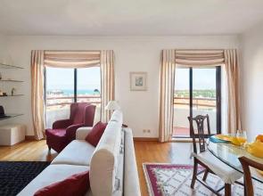 Lighthouse-view-in-cascais