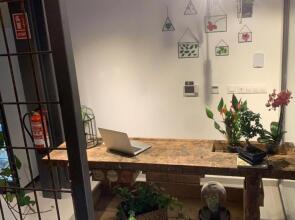 VTZ The Botanic Hostel