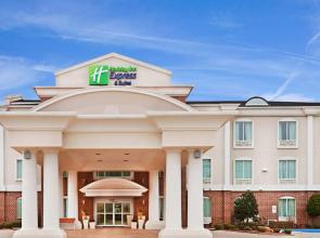 Holiday Inn Express & Suites Waxahachie by IHG