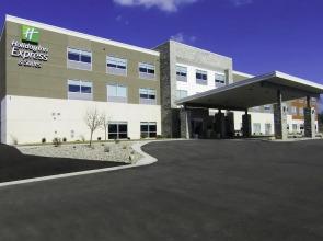 Holiday Inn Express & Suites Coldwater