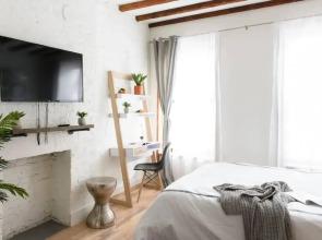 24-14 Renovated Studio Prime Gramercy W D