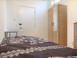 Sidney Street B - Deluxe Single Room 4