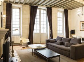 Descazeaux  -  Appartment Luxuriously decorated