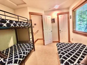 Seattle Vacation Home At the Market