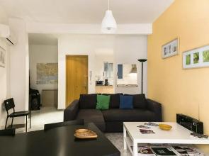 Cosy and Bright Flat