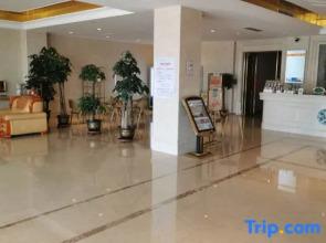 Vienna Hotel (Yantai High-Speed Railway South Station)