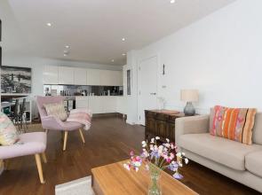 1 Bedroom Riverside Flat in Greenwich