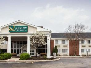 Quality Inn and Suites St Charles - West Chicago