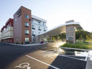 Fairfield Inn & Suites by Marriott Detroit Lakes